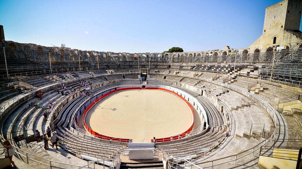 Aréna v Arles hostí pravidelně býčí zápasy