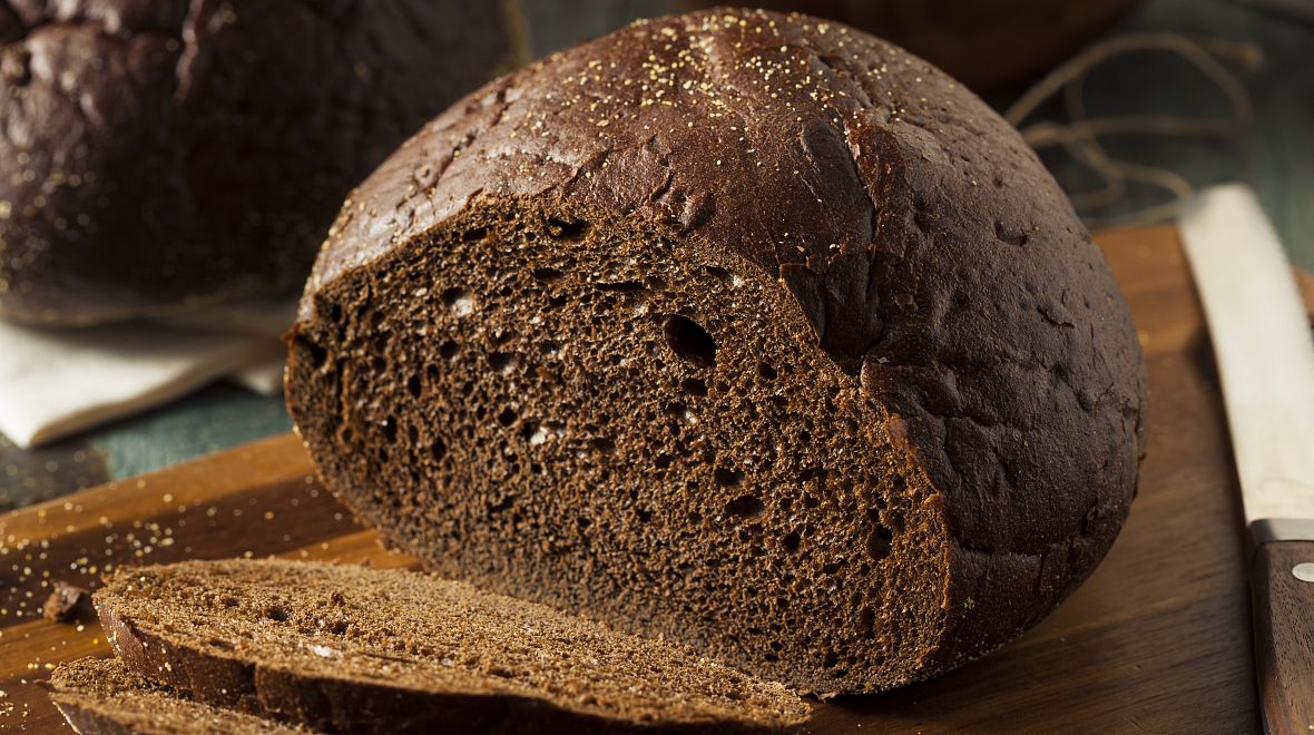 Tradiční chleba Pumpernickel