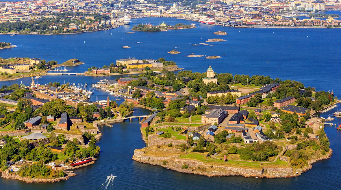 Pevnost Suomenlinna se skládá z 5 ostrovů propojených mosty