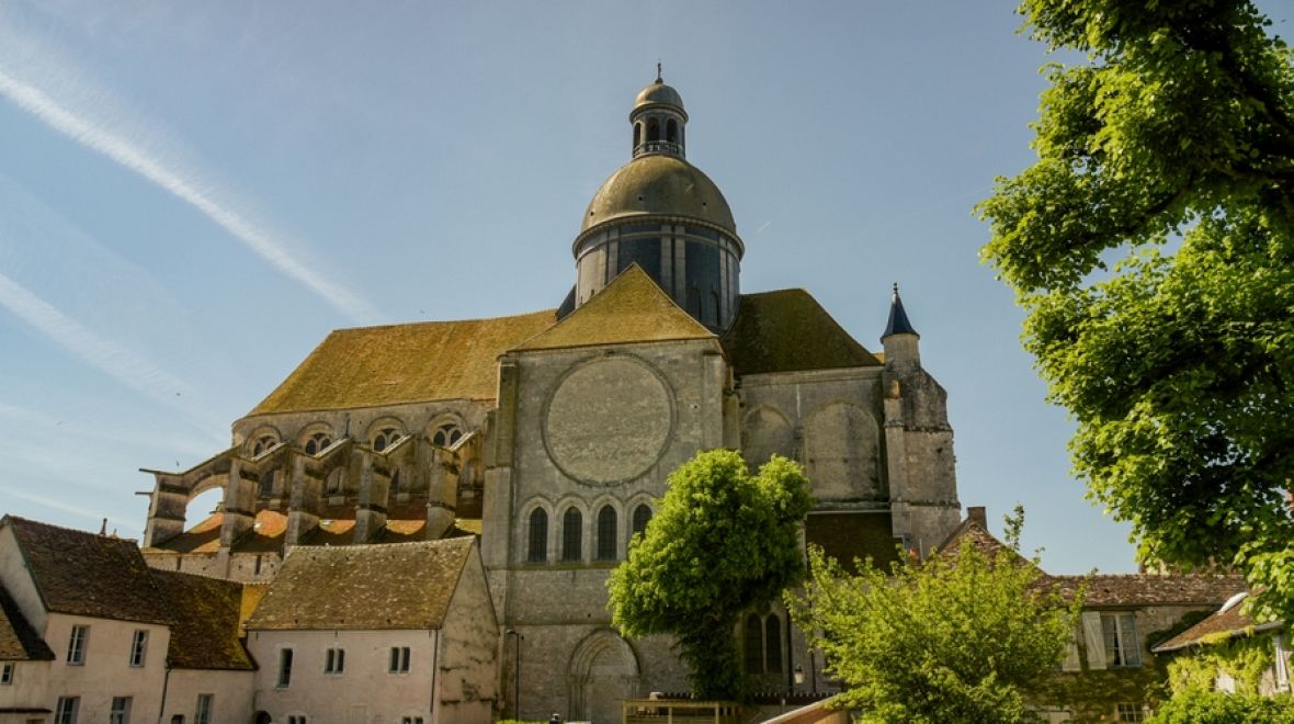 Katedrála Saint-Quiriace