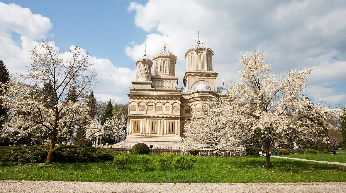 Zemi můžeme rozdělit na 3 klimatické oblasti