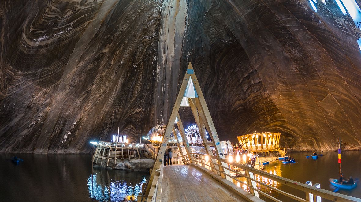 Čeká na vás unikátní prostor se skvělým osvětlením