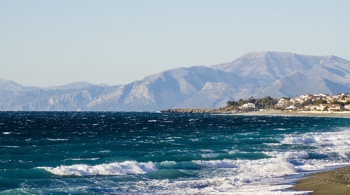 Pláže v Diamante jsou pravdivé – klidné, písečné, kamenité nebo oblázkové