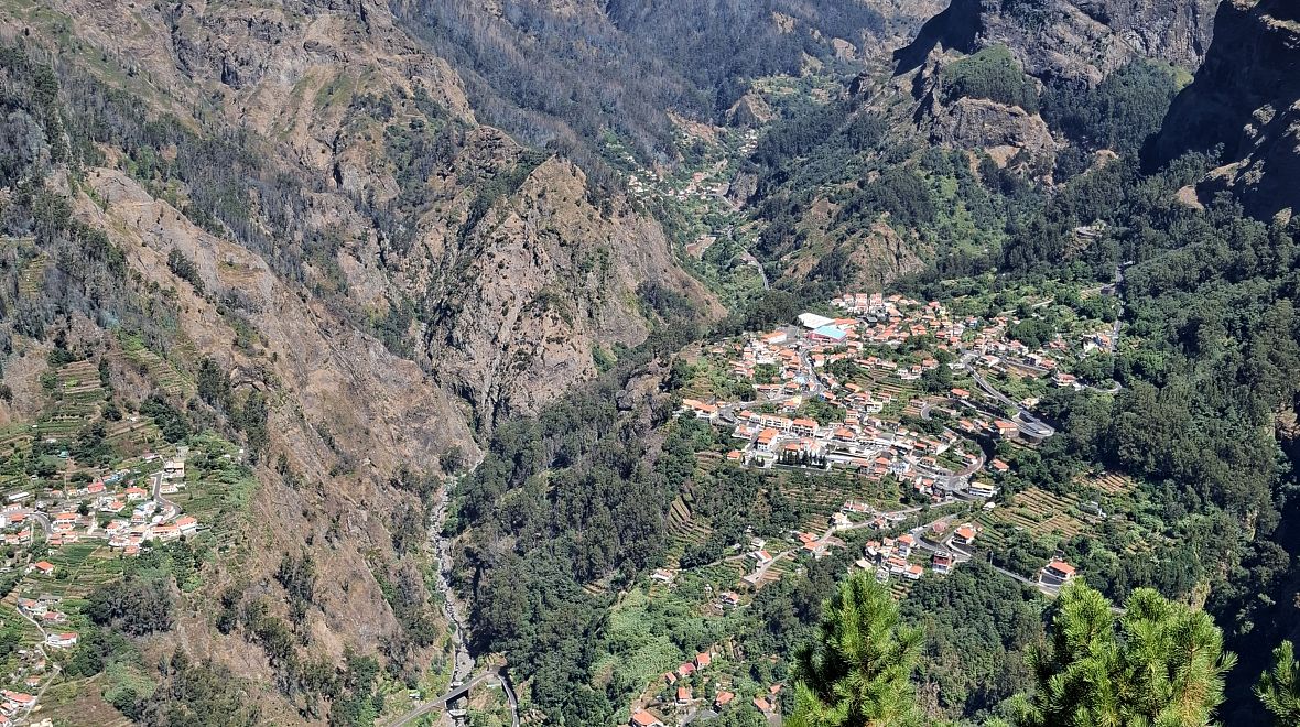 Údolí jeptišek připomíná kráter