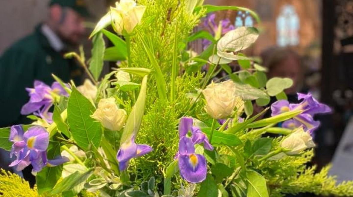 Kaple je učebnice vytesaná do kamene