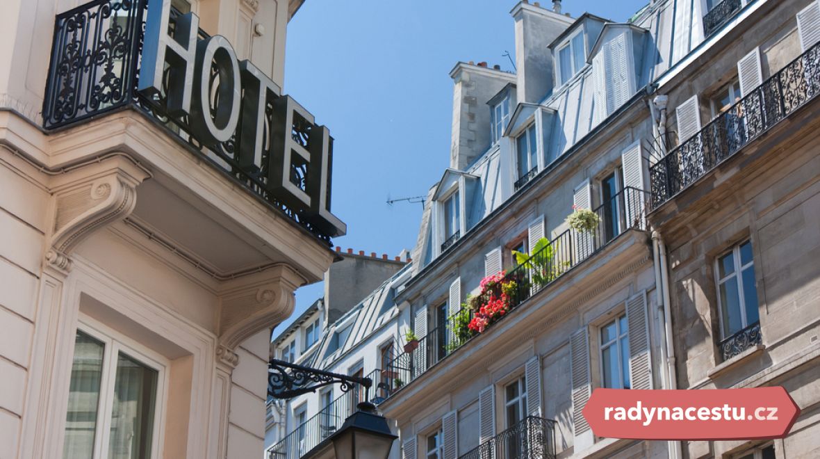 Užijte si komfortu v pařížských hotelích