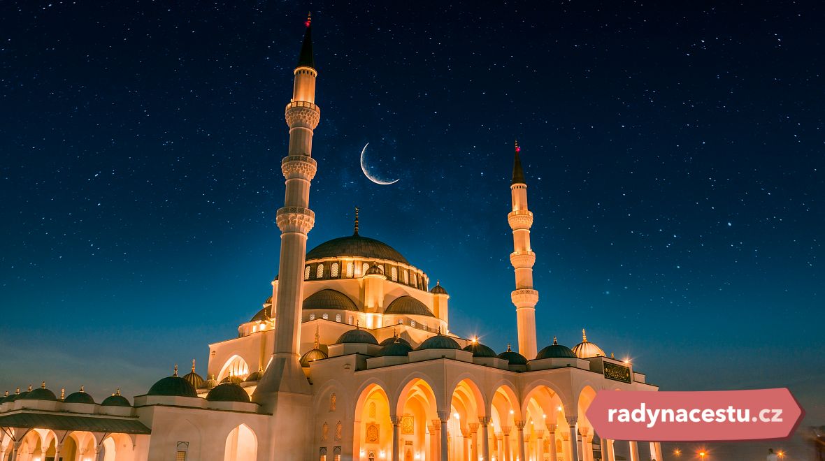 Přečtěte si, jakými pravidly se řídit při návštěvě SAE v době ramadánu
