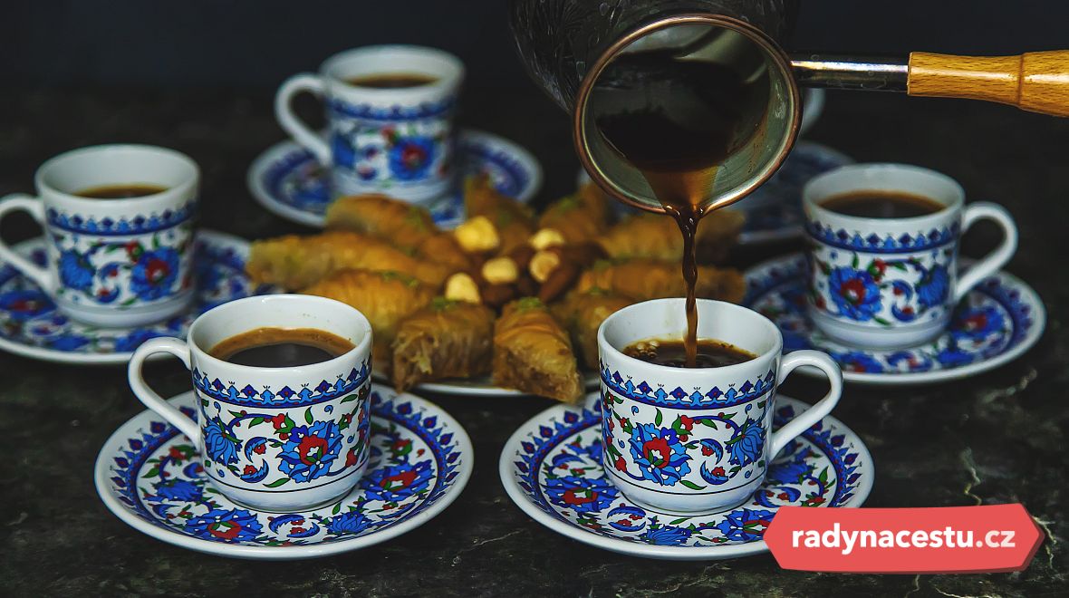 Objevte rozmanité chutě turecké kávy