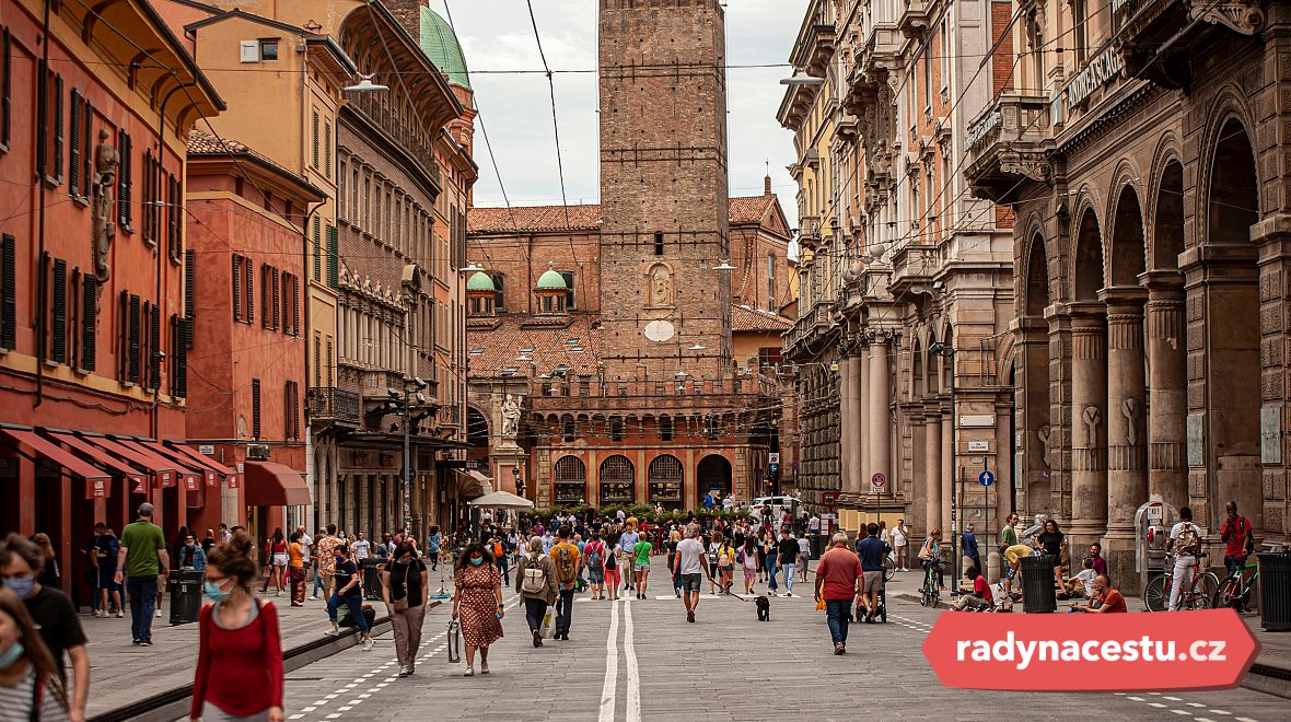 Autentická Bologna plná skvělého jídla a hudby