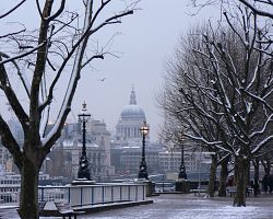 Kouzlo zasněženého Londýna