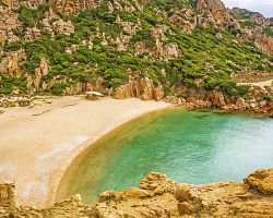 Plážový resort Costa Paradiso