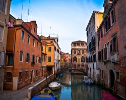 Půvabné uličky Benátek