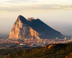 Gibraltar a jeho monumentální skála