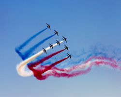 Letecká show v rámci oslav Velké francouzské revoluce