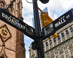 Projděte se po Broadway i Wall Street