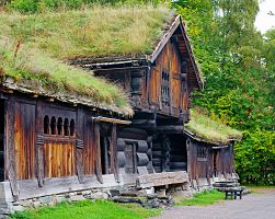 Historický dřevěný dům ve skanzenu