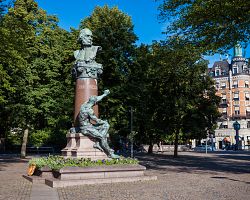 Pomník ve stockholmském parku
