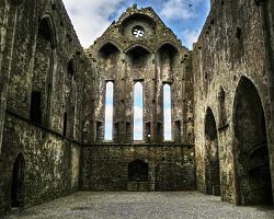 Pozůstatky působivého keltského sídla Rock of Cashel