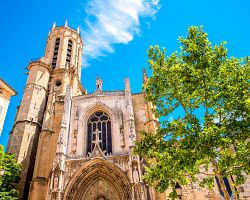 Gotická katedrála Saint Saveur – dominanta Aix-en-Provence