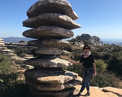 Projděte se mezi jedinečnými útvary zvětralých vápencových skal parku El Torcal…