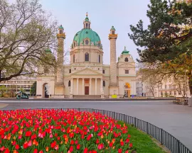 Barokní klenot Karlskirche