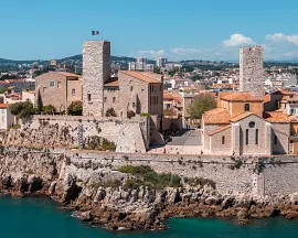 Pevnost Grimaldi v Antibes ve Francii
