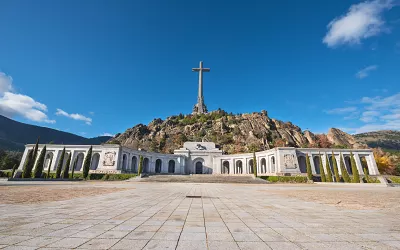 Údolí padlých: Symbol smíření nebo dědictví Francovy diktatury?