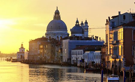 Východ slunce v Benátkách