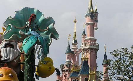 Pohádkový zámek v Disneylandu