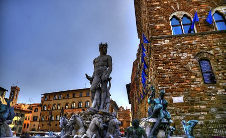Neptunova fontána na Piazza della Signoria