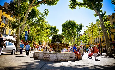 Poklidné městečko Aix-en-Provence