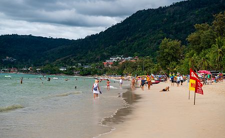 Pohoda a koupání na slavné thajské pláži Patong Beach