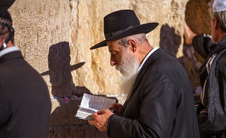 Žid modlící se u Zdi nářků