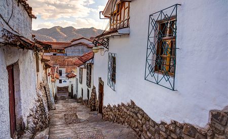 Malebné uličky čtvrti San Blas ve městě Cuzco