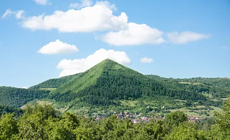 Sluneční pyramida u města Visoko