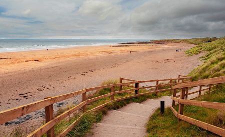 Fanore Beach táhnoucí v délce téměř dvou kilometrů
