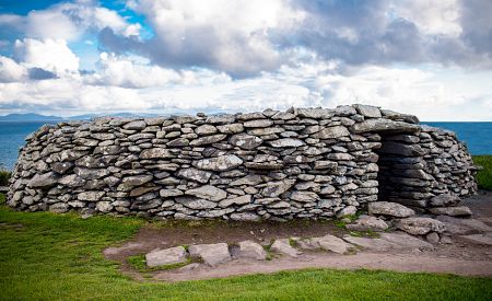 Fort Dunbeg – kamenná pevnost z doby železné na západním pobřeží Irska