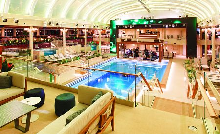 Moderní zázemí lodi Costa Smeralda
