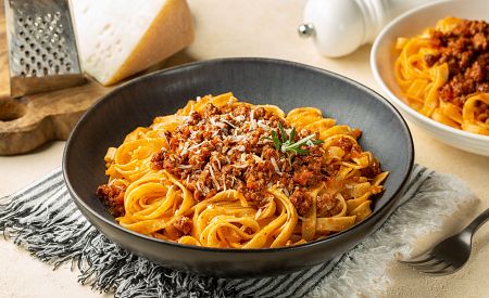 Tagliatelle al ragú – typická specialita italského města Bologna