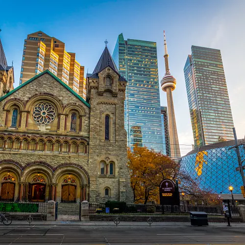 Oběd či večeře na CN Tower