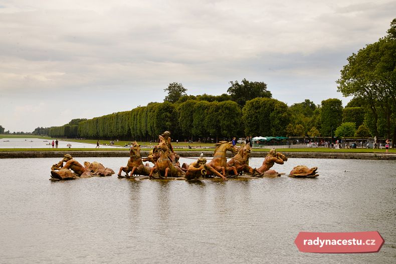 Krásné fontány ve Versailles jsou v provozu jen o víkendech