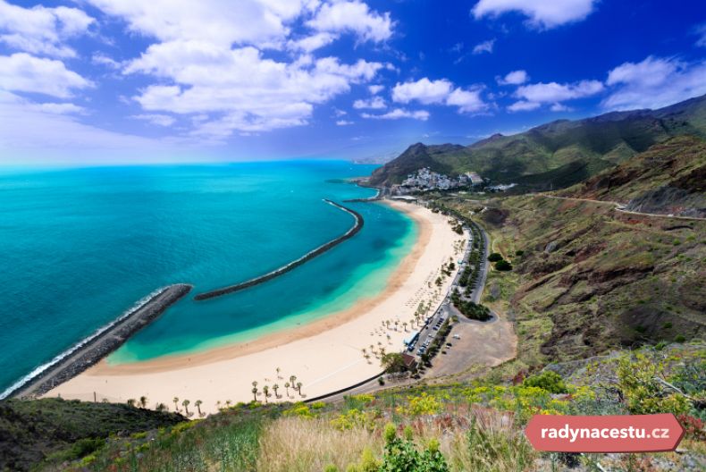 Tenerife je známé svými širokými a dlouhými plážemi