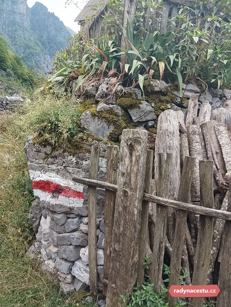 České turistické značení v albánských horách
