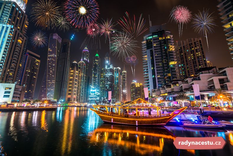 Silvestrovský ohňostroj v Dubaji