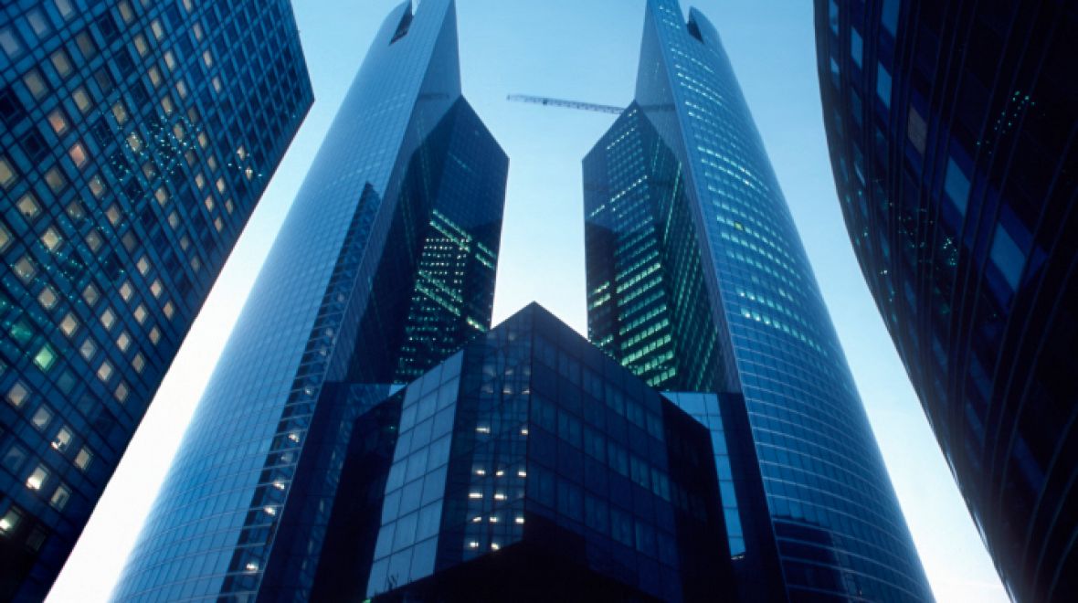 Výškové budovy v La Défense