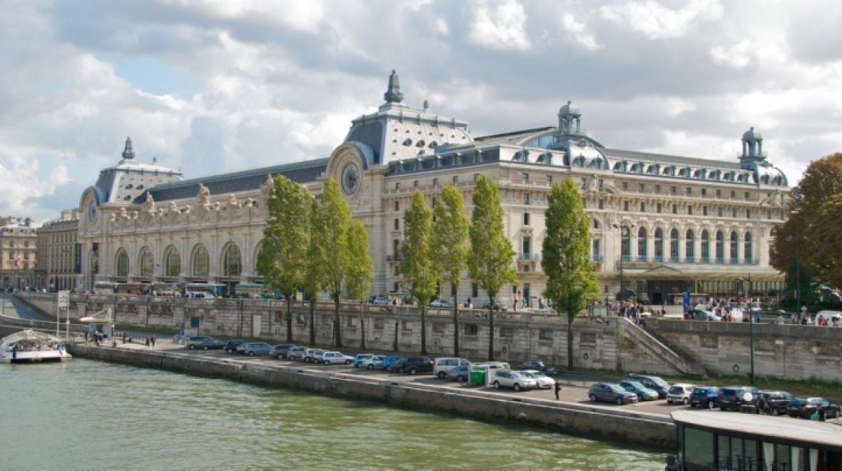 Muzeum d'Orsay se nachází v budově bývalého železničního nádraží