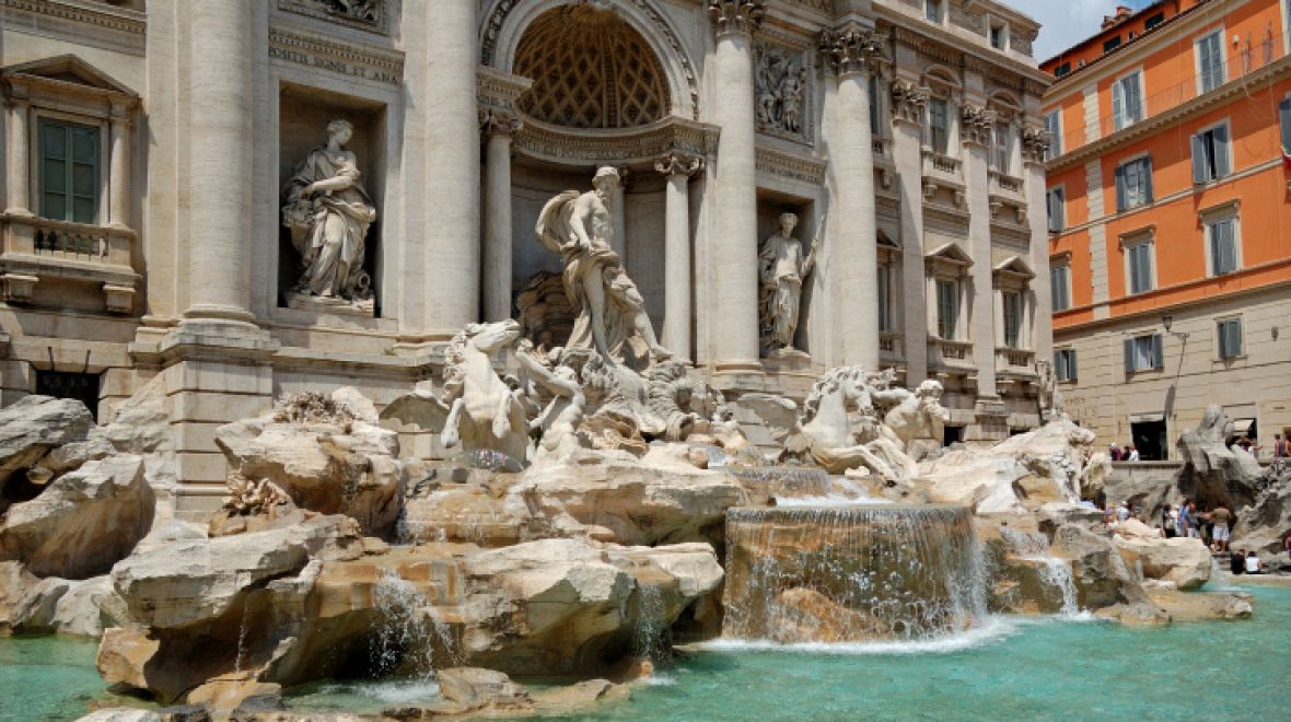 Fontana di Trevi je nejkrásnější ze všech římských fontán