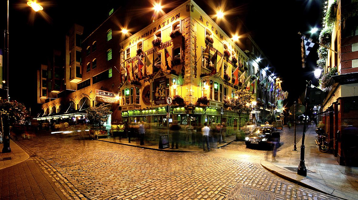 Noční Dublin
