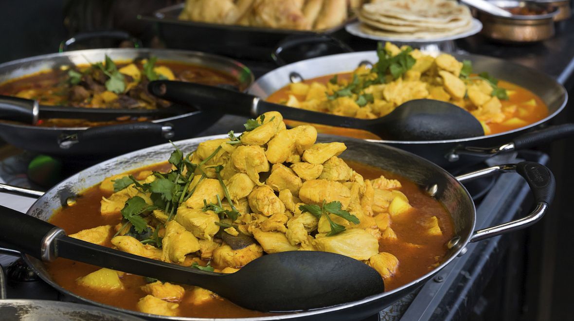 Camden Town - stánek s indickým jídlem