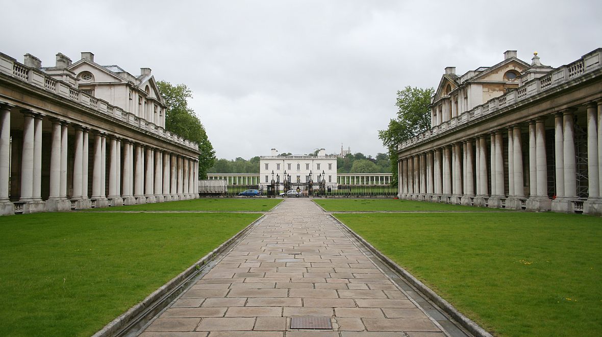 Queen's House - se dvěma křídly je propojena překrásnými kolonádami